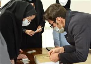 کارگاه آموزشی روش های بخیه زنی توسط گروه داخلی جراحی و اتاق عمل دانشکده برگزار گردید.