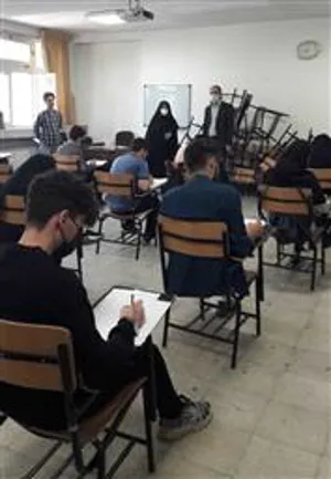 بازدید مدیر امور آموزشی دانشگاه از نحوه برگزاری امتحانات دانشجویان دانشکده