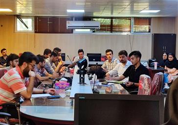 نشست تعاملی و صمیمی نمایندگان دانشجویان با مسئولین دانشکده