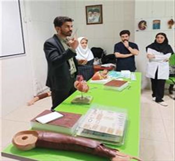 چهارمین دوره از سری کارگاههای آموزش تکنیکهای بخیه زنی و گره های جراحی برگزار گردید.