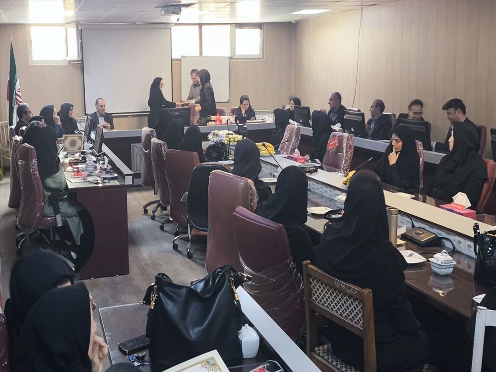 بزرگداشت روز معلم و تودیع و معارفه معاونین آموزشی 
