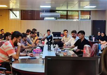 نشست تعاملی و صمیمی نمایندگان دانشجویان با مسئولین دانشکده